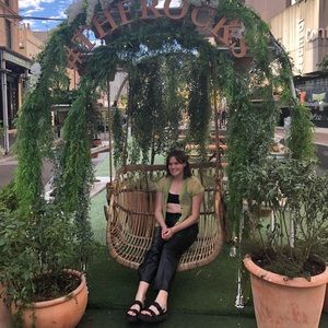 Meet your Posher, Davina